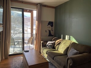 TV connectée, cheminée