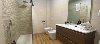 Comfy apartment for short holidays or work stays