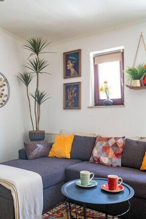 TV - Two Apartments in One Building–Schlachte Bremen (Bremen)