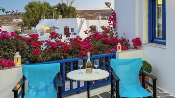 Apartment, Gartenblick | Speisen im Freien