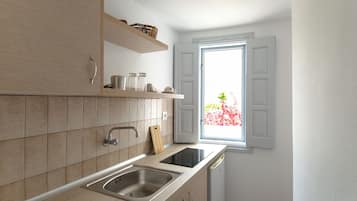 Standard Studio, Garden View | Private kitchen