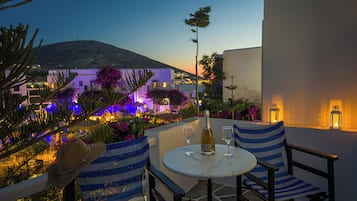 Apartment, Garden View | Outdoor dining