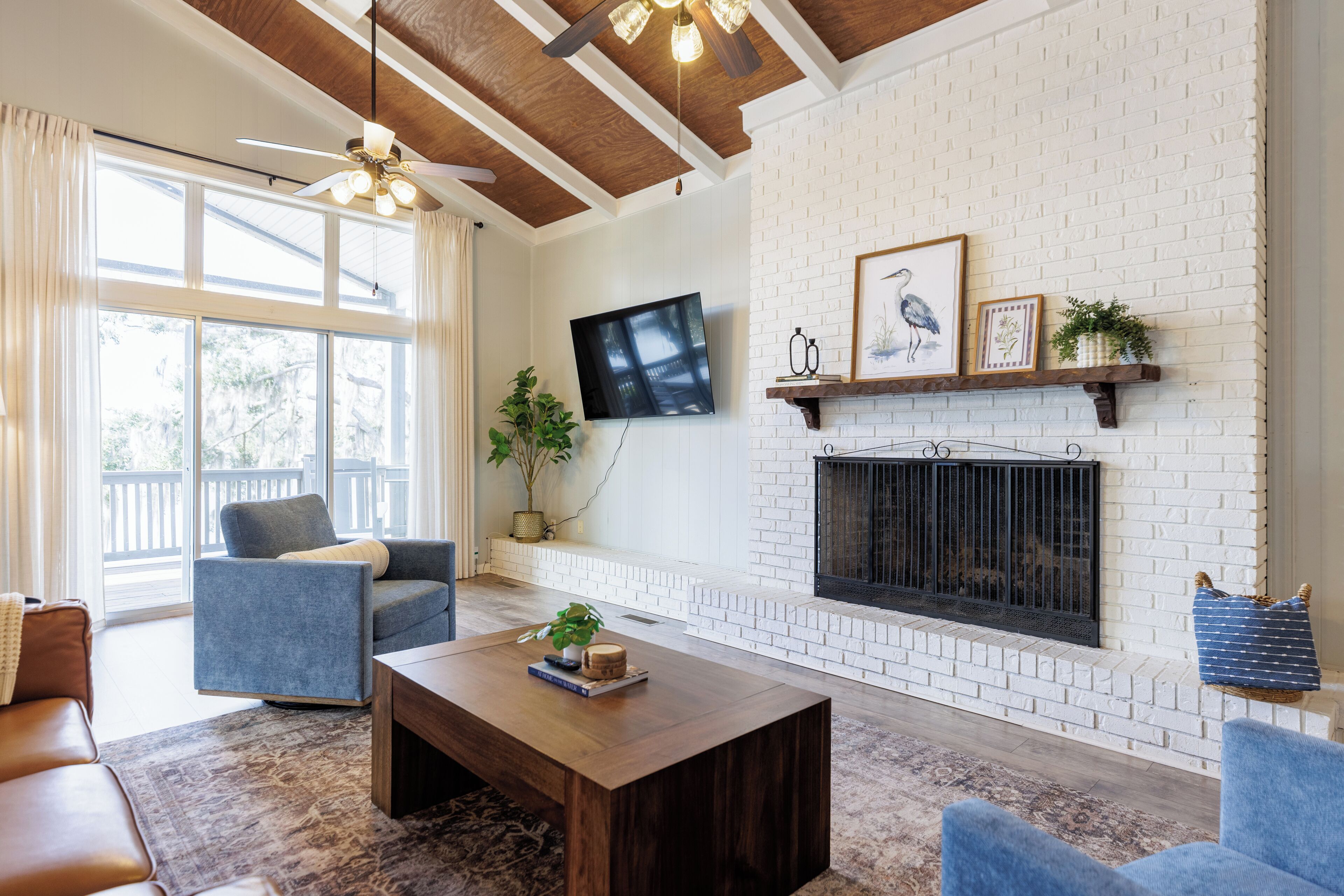 TV connectée, cheminée