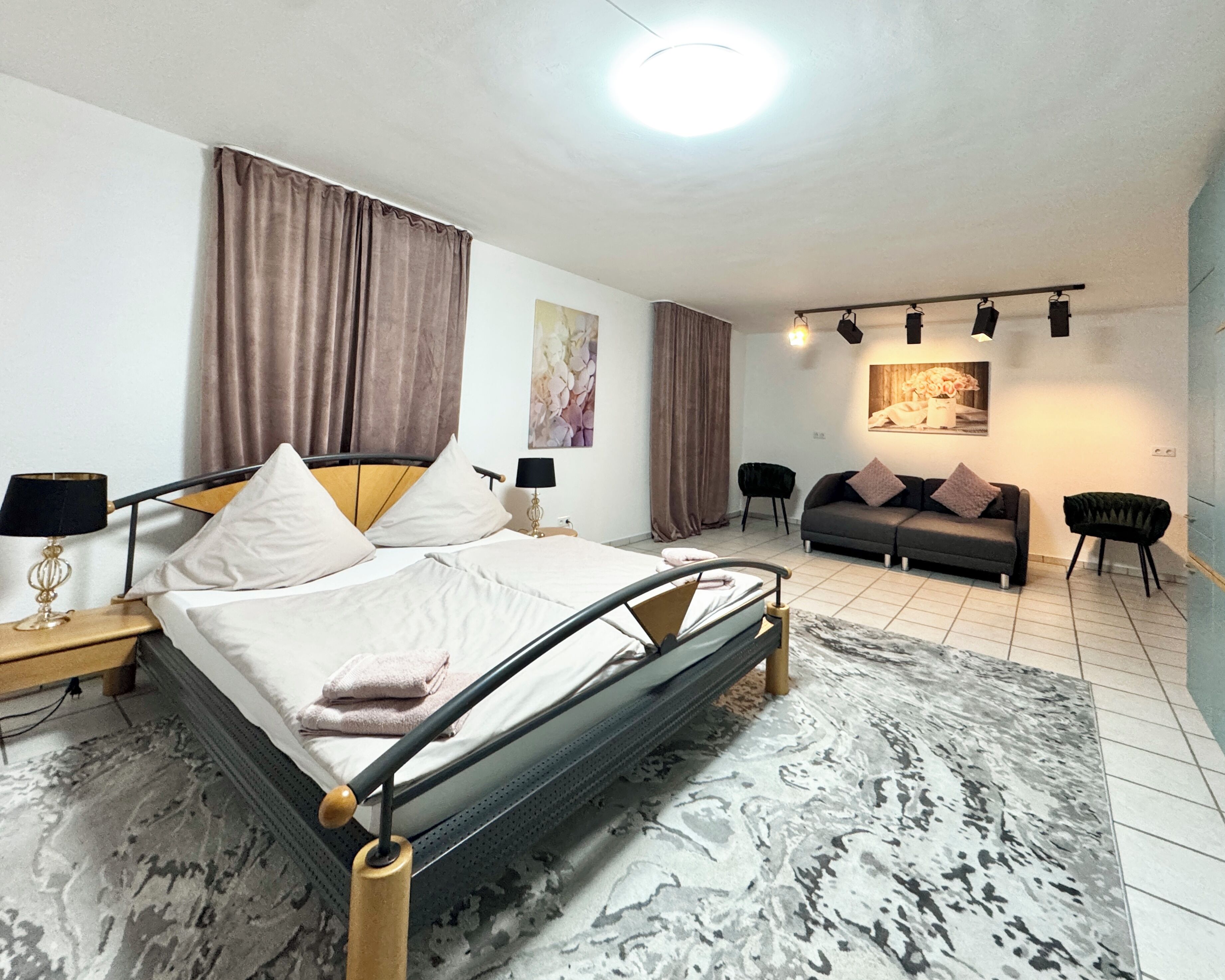 3 camere, ferro/asse da stiro, Wi-Fi gratuito, lenzuola