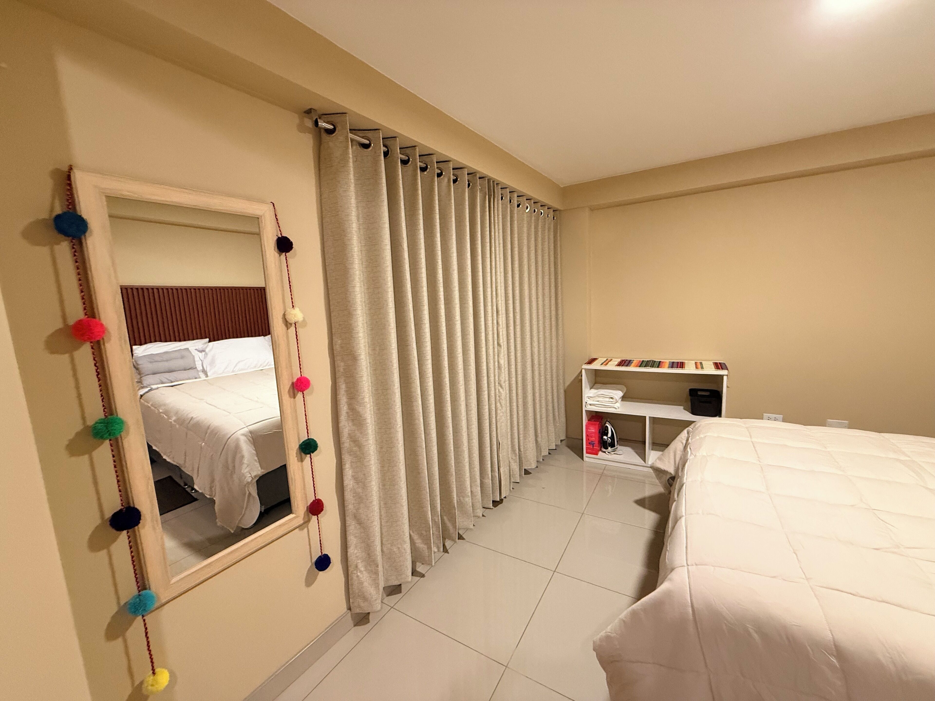 2 室のベッドルーム、アイロン / アイロン台、WiFi、ベッドシーツ