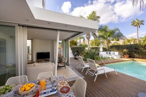 Outdoor dining - Protaras Seaside Villa Narcissos 2 (Protaras)