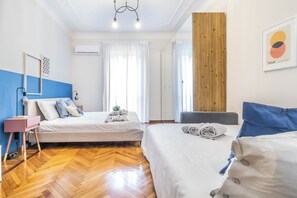 1 bedroom, iron/ironing board, WiFi, bed sheets - Elegant-Flat 5-Pax-Metro M1-Fast Wifi-AC & Balcony (Milano)
