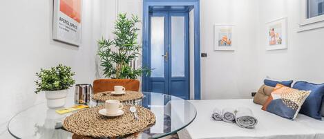 1 soverom, strykejern/-brett, wi-fi og sengetøy