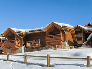 Exterior - Odalys Référence Le Grand Panorama 1 by Interhome (Valmeinier)