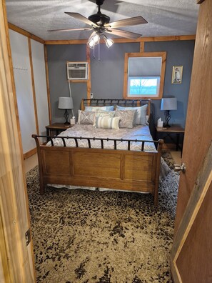 Acesso à internet, roupa de cama