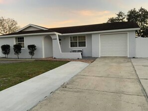 المنشأة من الخارج