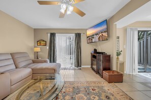 TV - Baytree 72 - Stunning 3 BR Condo (Little River)