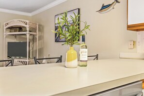 Interior - Baytree 28G - Beautiful 2 BR Condo (Little River)