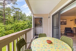 Outdoor dining - Baytree 28G - Beautiful 2 BR Condo (Little River)
