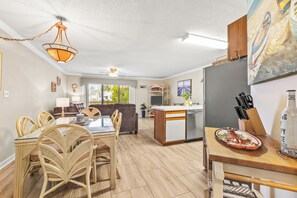 Interior - Baytree 28G - Beautiful 2 BR Condo (Little River)