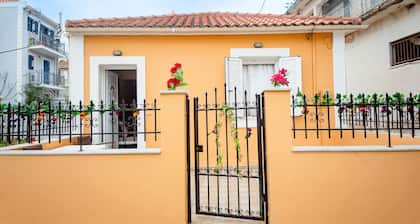 Spacious 2 Bd Detached House in Kefalonia w Patio