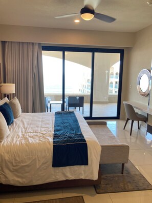 Tabla de planchar con plancha y internet 