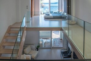 House | 2 bedrooms - Luxury on the Water - Seaside Maisonette in Itea (Delphi)