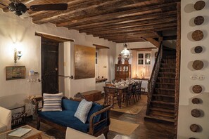 House | 4 bedrooms - The 1813 Painter s House by Neuvel (Delphi)