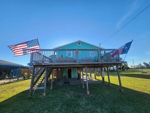 Exterior - Boho by the Beach - A Cozy, Peaceful Coastal Escape (Bolivar Peninsula)
