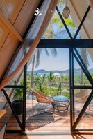 Double Room, Balcony, Beach View | Interior