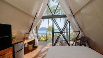 Single Room, Balcony, Beach View