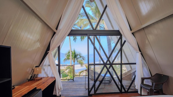 Single Room, Balcony, Beach View