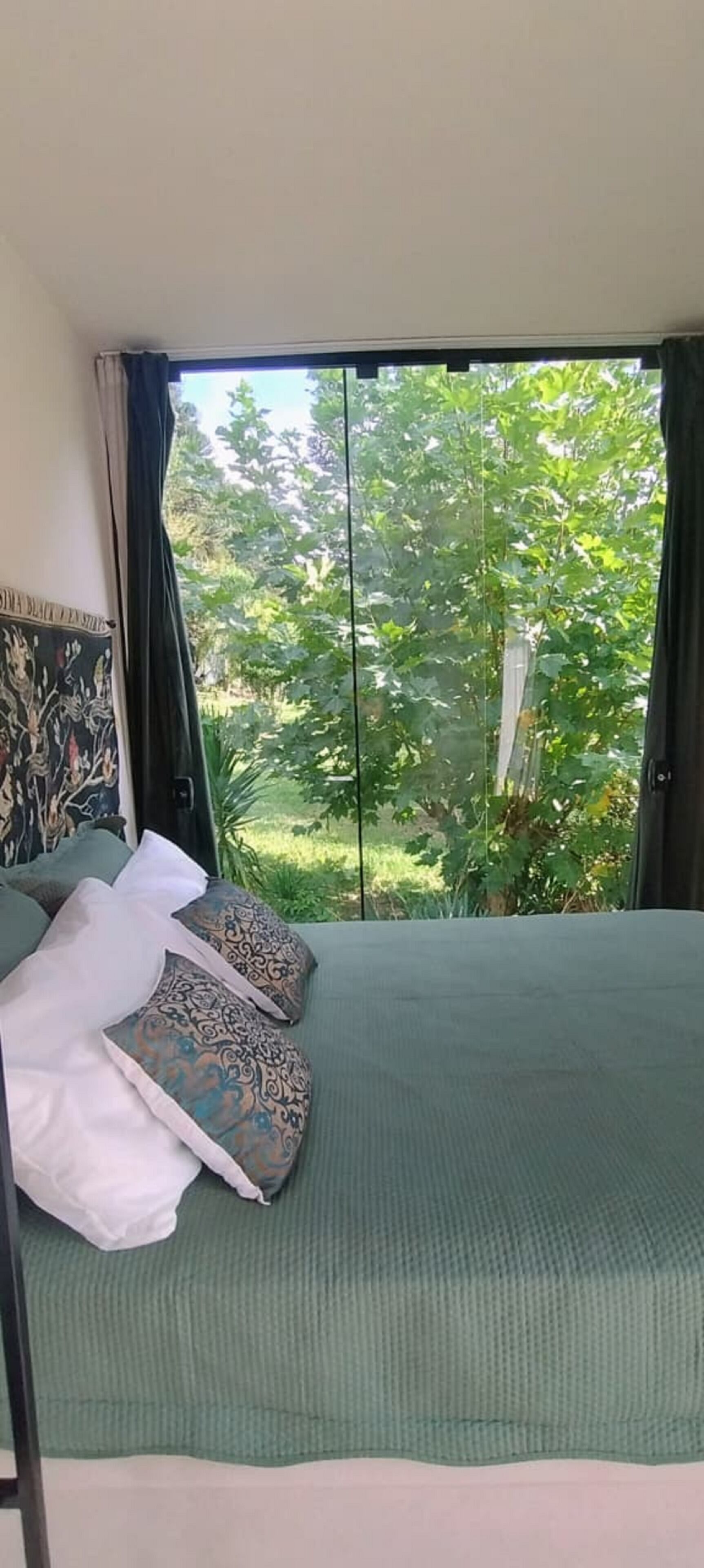 Individually decorated, soundproofing, free WiFi, bed sheets