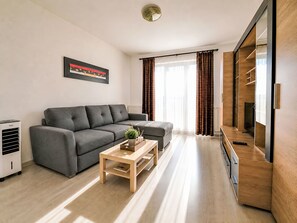 TV - Panoramic by Interhome (Brașov)