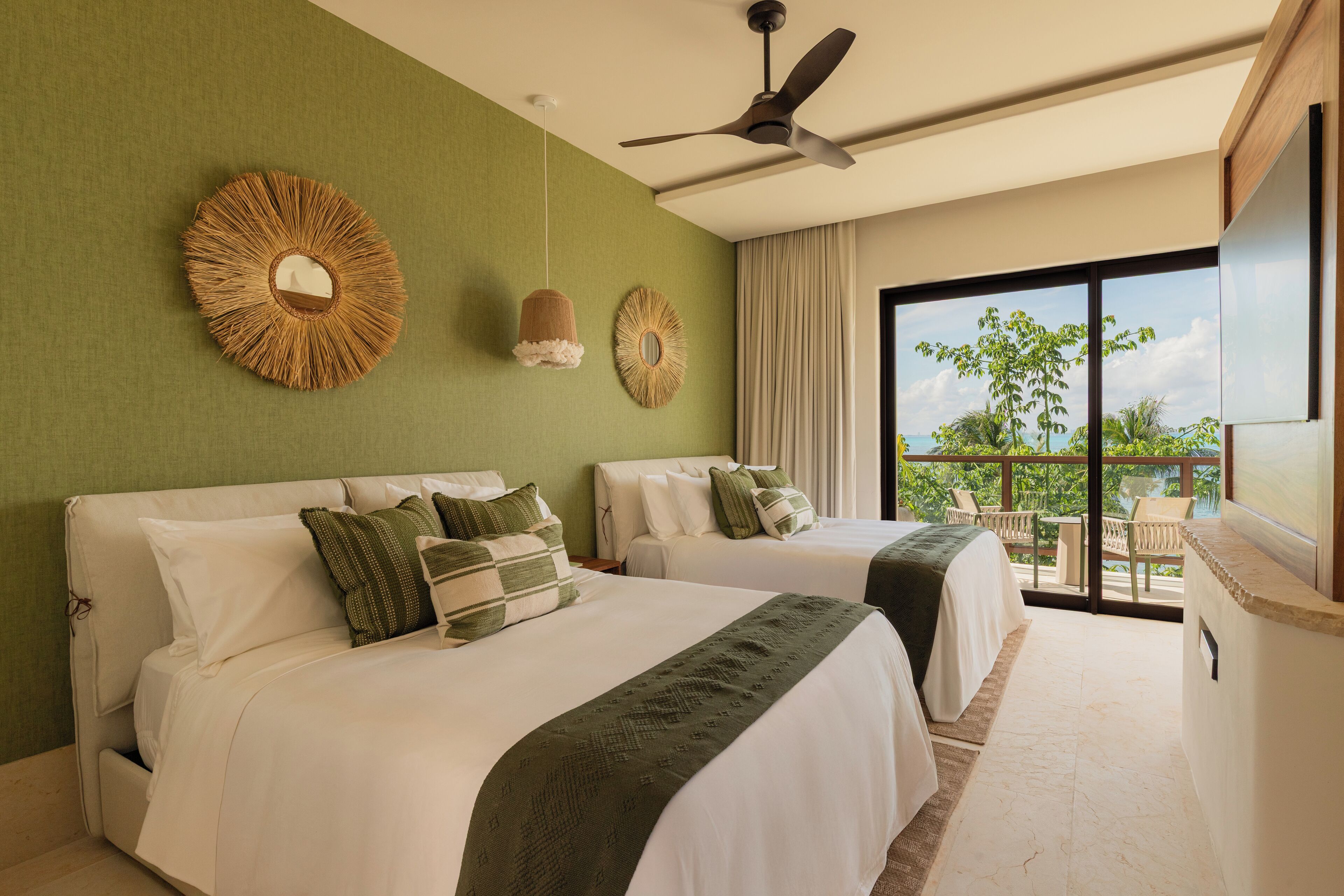 書桌、免費無線上網