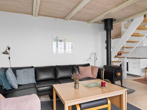 TV, fireplace - "Sila" - 25m from the sea by Interhome (Otterup)
