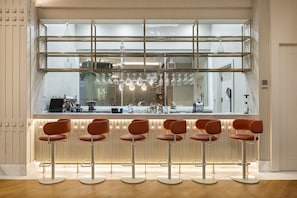 Bar (in der Unterkunft)