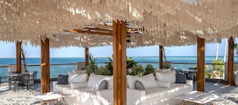 Rixos Premium Magawish Bay View