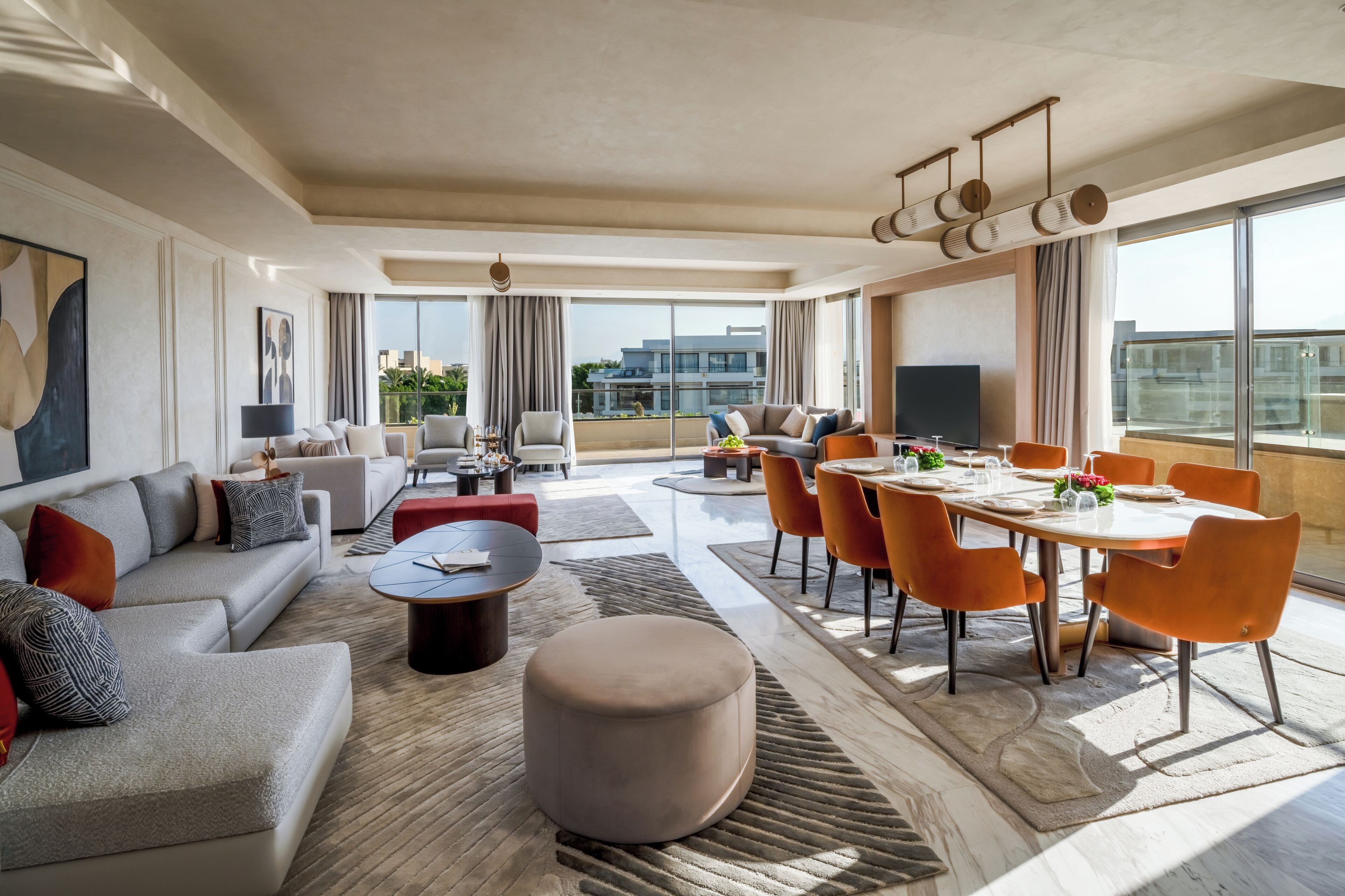 Suite Luxe, 1 chambre (Skyline with infinity pool) | Restauration dans la chambre