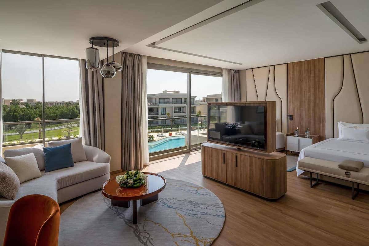 Suite, 2 habitaciones (Skyline with infinity pool) | Sábanas de algodón egipcio y ropa de cama de alta calidad