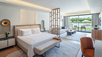 Premium Room, 1 King Bed | Egyptian cotton sheets, premium bedding, free minibar, in-room safe