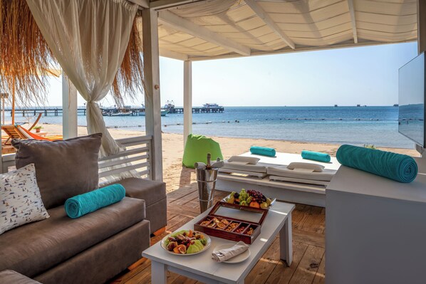 전용 해변, 비치 카바나, 비치 파라솔, 비치 타월