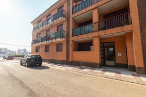 Exterior - 'Bapu' Apartment with Balcony and Wi-Fi (L'Aldea)