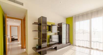 'Bapu' Apartment with Balcony and Wi-Fi