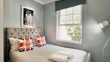 3 bedrooms, iron/ironing board, free WiFi, bed sheets