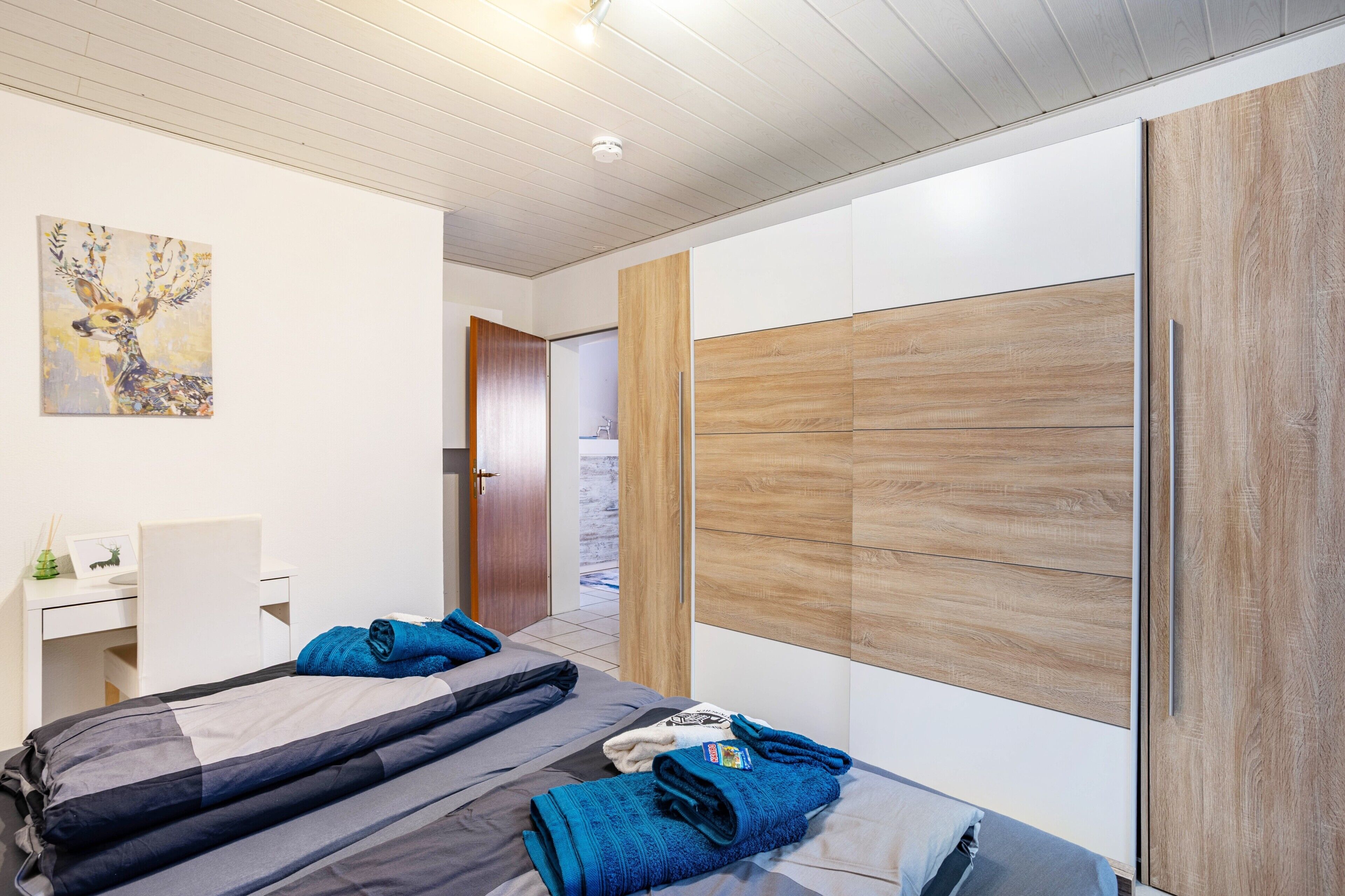 1 chambre, fer et planche à repasser, Wi-Fi, draps fournis