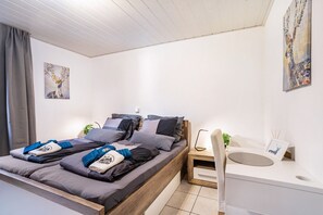 1 Schlafzimmer, Bügeleisen/Bügelbrett, WLAN, Bettwäsche