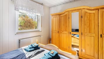 Ferros/tábuas de passar roupa, Wi-Fi, roupa de cama