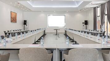 สถานที่จัดงานประชุม
