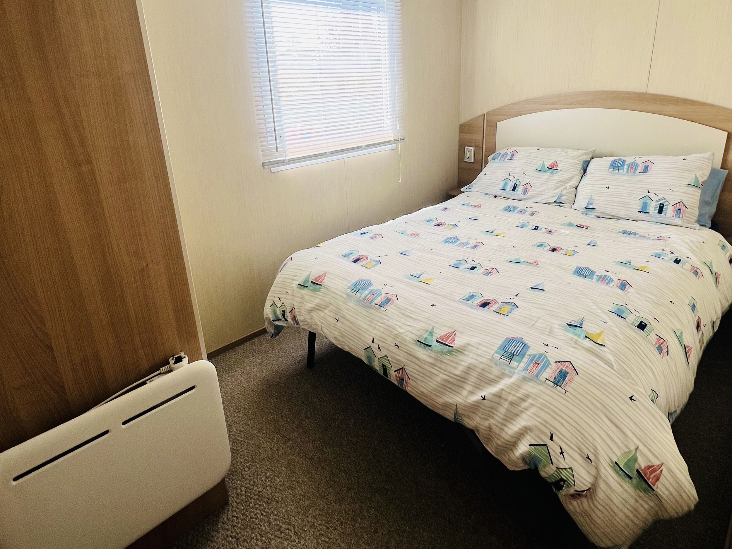 3 Schlafzimmer, individuell dekoriert, individuell eingerichtet