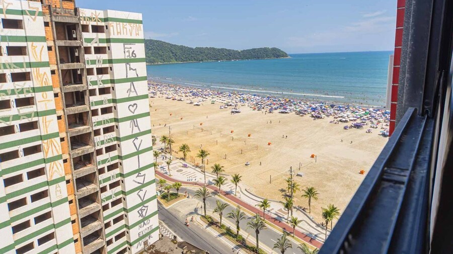 Apto Pet Friendly Beira-mar c Garagem no Boqueir o