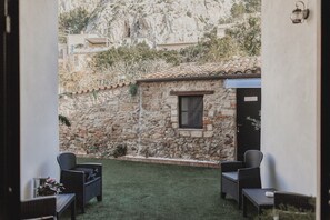 Property grounds - Golden Sun Room with Wi-Fi and Air Conditioning (Cefalù)