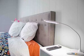 2 chambres, fer et planche à repasser, Wi-Fi, draps fournis