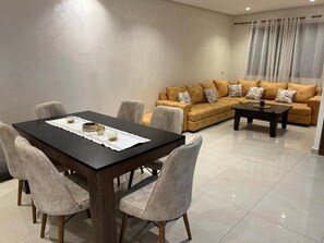 Dining - Burj Malaak apartment in a private residence with swimming pool (Marrakech)