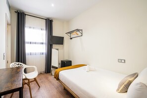 Chambre Simple | Fer et planche à repasser, Wi-Fi gratuit